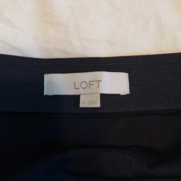 Loft Skirt Size- M - Picture 3 of 5
